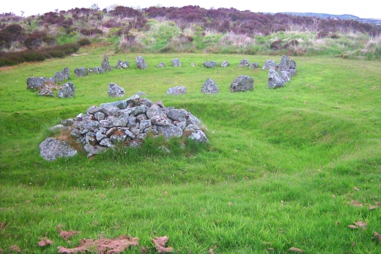 Валунный храм Велеса у Оредежа